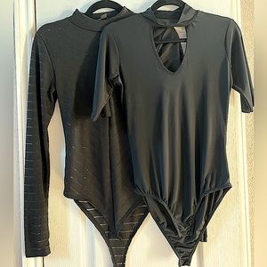 Bundle of 2 bodysuits size M